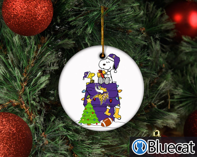 Snoopy Minesota Vikings Nfl Christmas 2021 Ornament 3